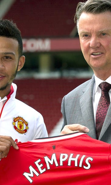 New United signing Depay plays down comparison with Ronaldo